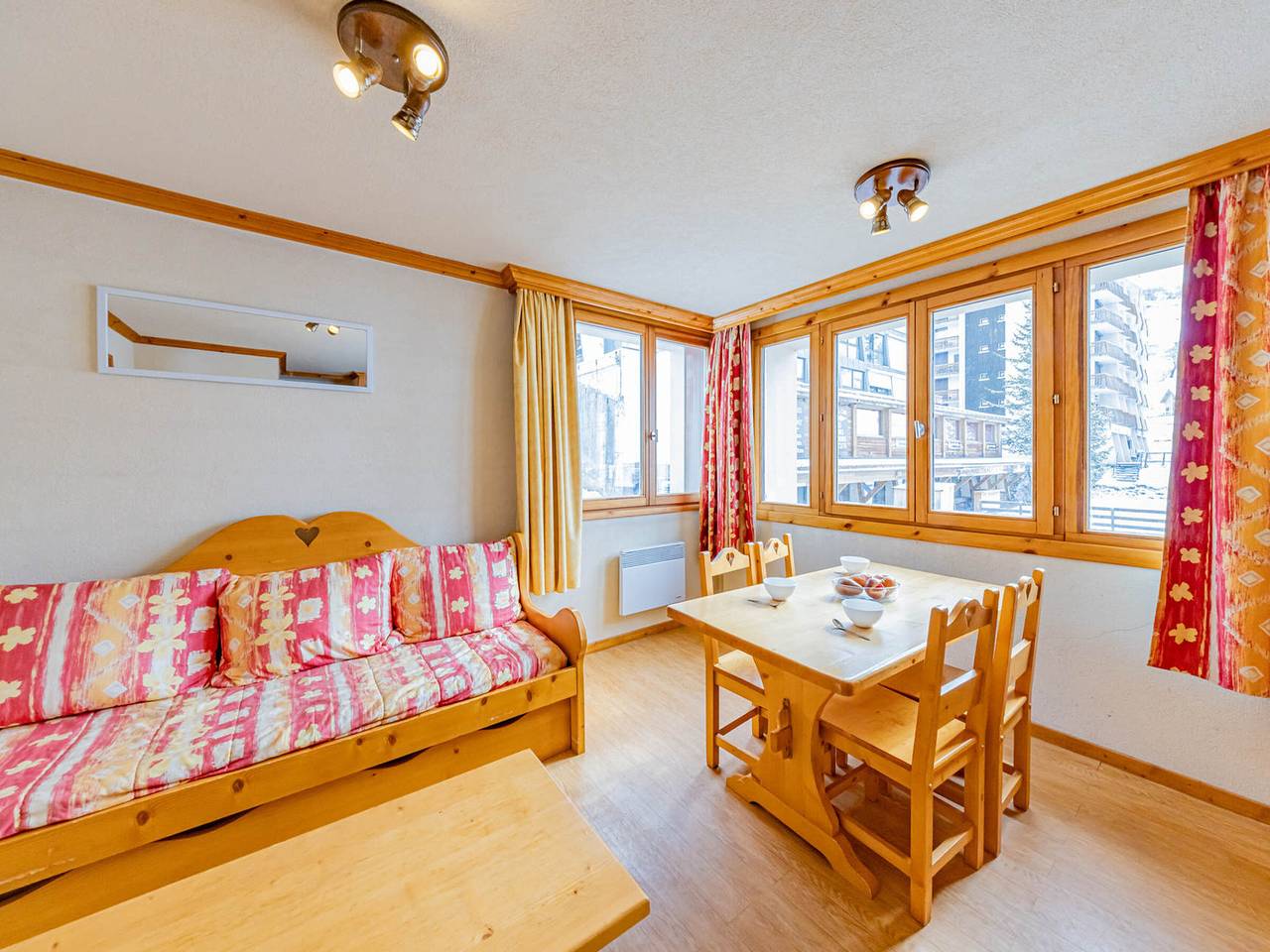 Entire studio, Studio 26m², 4 pers, at the foot of slopes and shops in Saint-François-Longchamp, Le Grand Domaine
