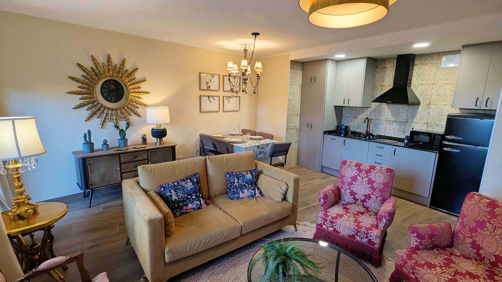 Ganze Wohnung, Apartment 'El Palacete del Secretario-2 Schlafzimmer' mit privatem Pool, Wlan & Klimaanlage in Roda de Eresma, Segovia Provinz