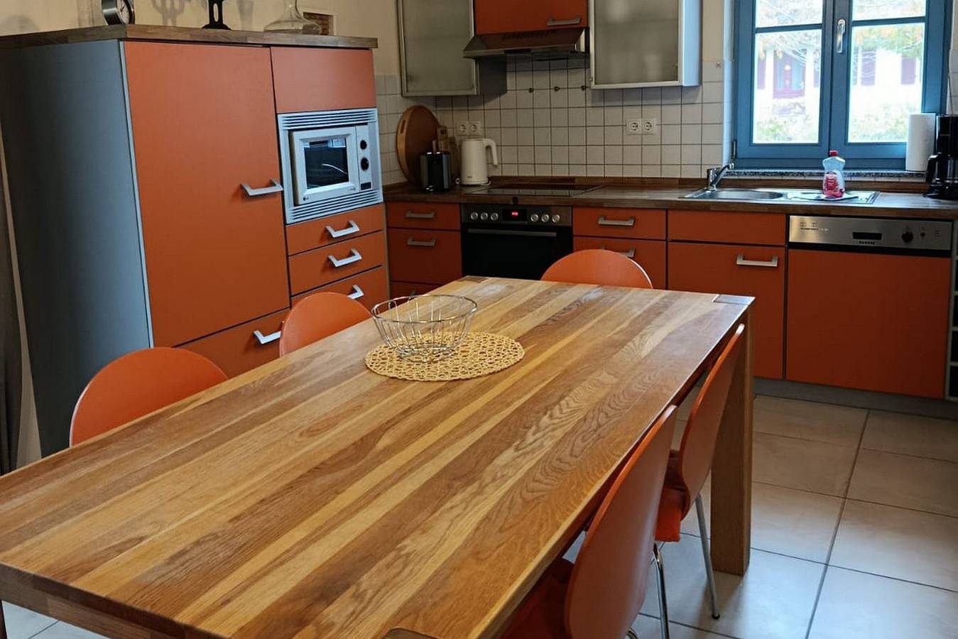 Familienfreundliches Ferienhaus mit Terrasse und Garten an der Ostsee in Ostseebad Glowe, Glowe