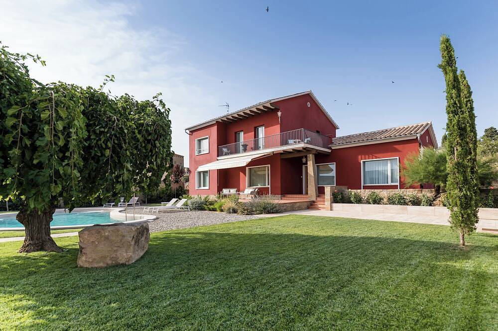 Boutique Home Ca lágustina in Preixens, Noguera