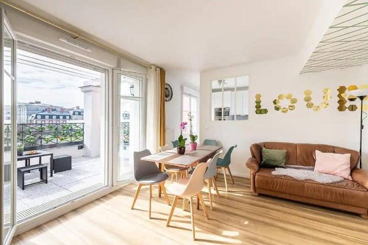 Ferienwohnung für 7 Personen, mit Balkon und Terrasse sowie Seeblick und Ausblick in Disneyland Paris - 3