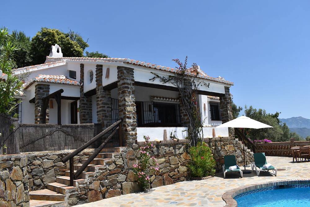 Casa vacanza a Cómpeta a partire da 119€ a notte