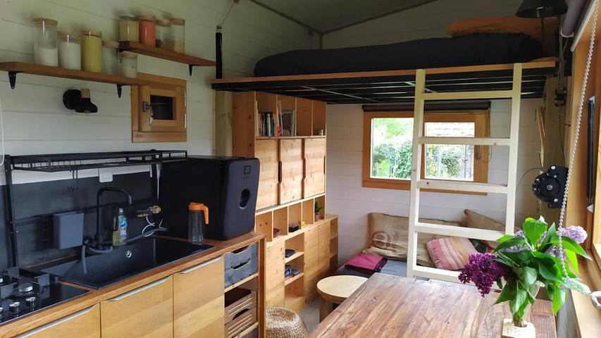 Camping pour 4 personnes, avec piscine ainsi que vue et jardin, animaux acceptés dans la Loire - 3