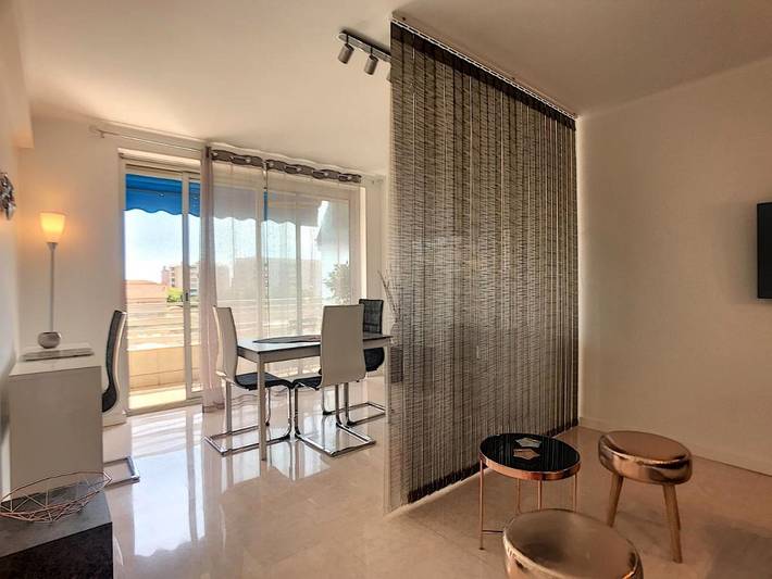 Location de vacances pour 5 personnes, avec Terrasse et Vue dans Chateau Et Parc Vallombrosa Cannes - 3