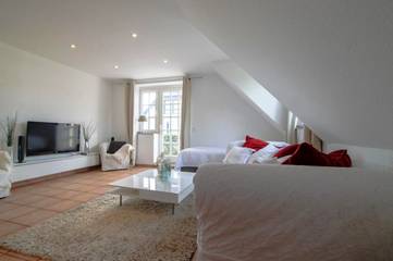 Ferienwohnung für 7 Personen, mit Terrasse und Ausblick in Meerbusch
