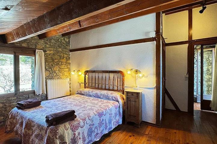 Gîte pour 7 personnes, avec balcon ainsi que jardin et piscine, animaux acceptés à Coll de Nargó - 2