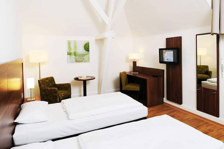 Ferienwohnung für 2 Personen, mit Pool und Garten - 1