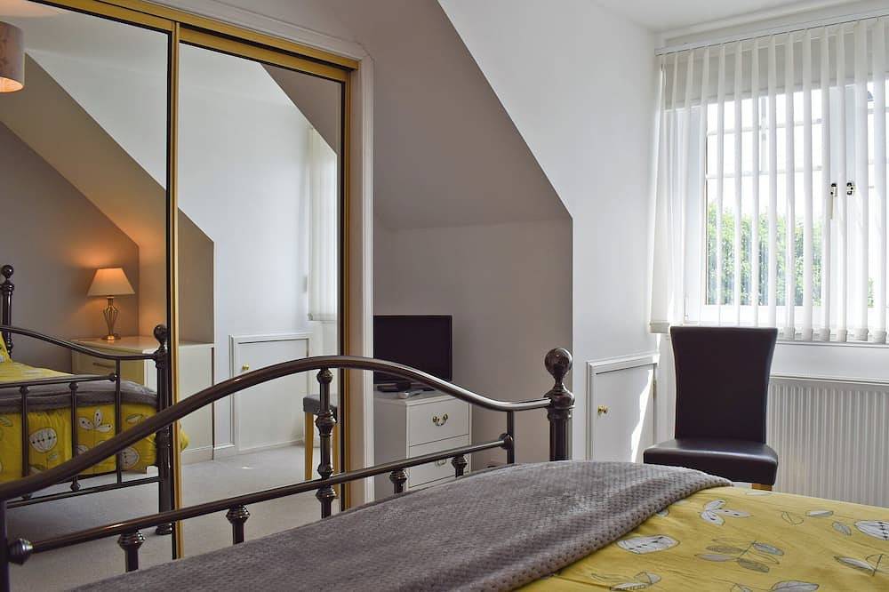 4 bedroom accommodation in Crail, near Anstruther in Crail, Fife region