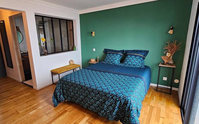Chambre d’hôte pour 4 personnes, avec jardin ainsi que terrasse et vue à Le Tampon (Réunion) - 3