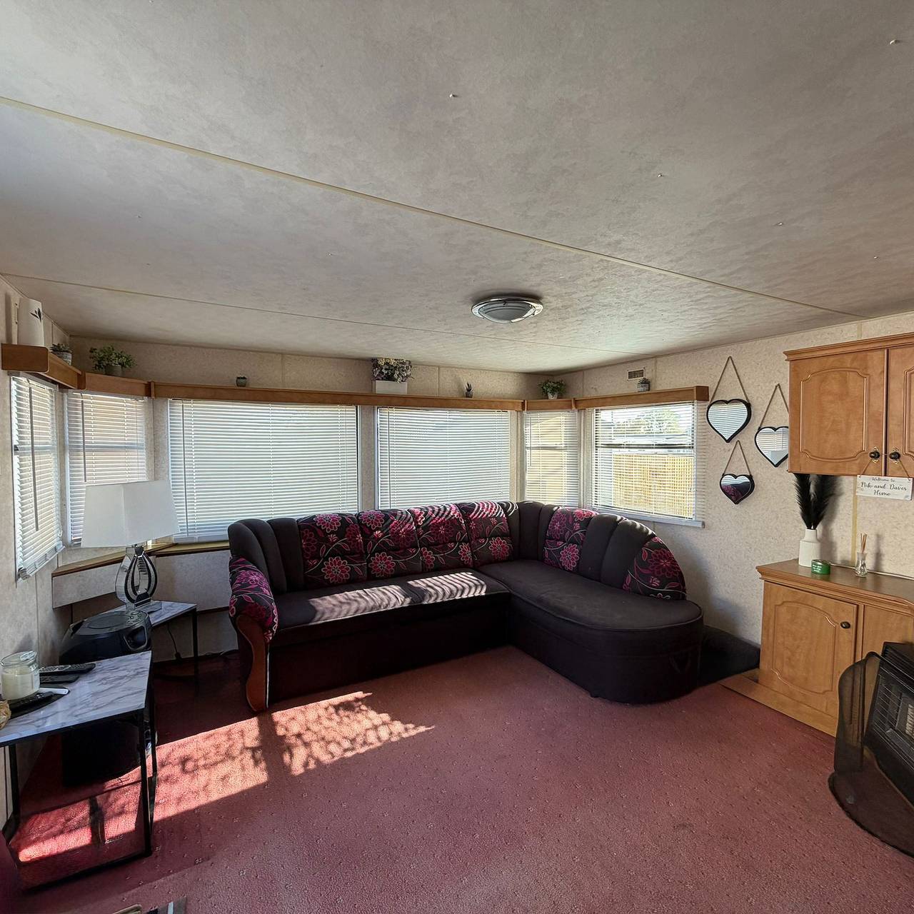 Static Caravan Sleeps 8 with Indoor Pool in Clacton-on-Sea, Essex