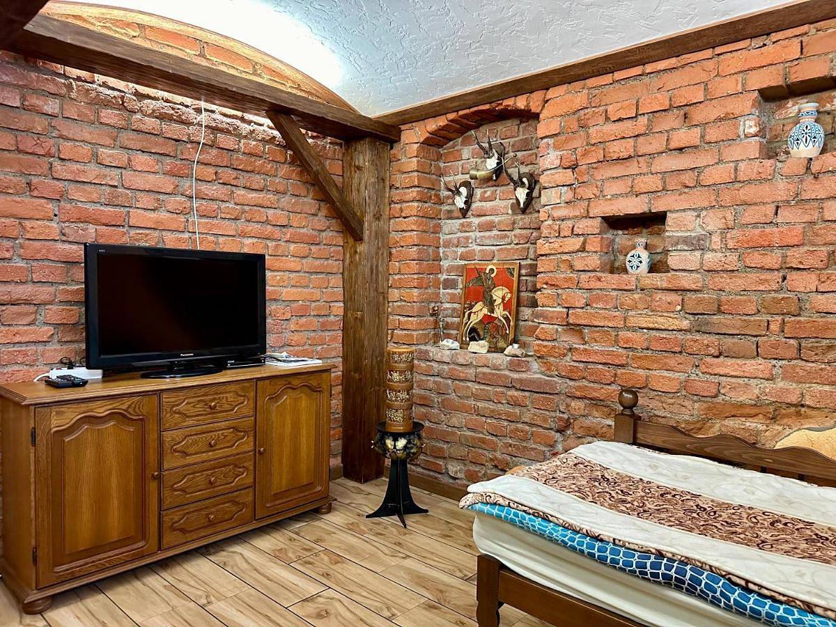 Ganze Wohnung, Souterrain mit rustikalem Charme nur für Euch! in Rabenau, Osterzgebirge