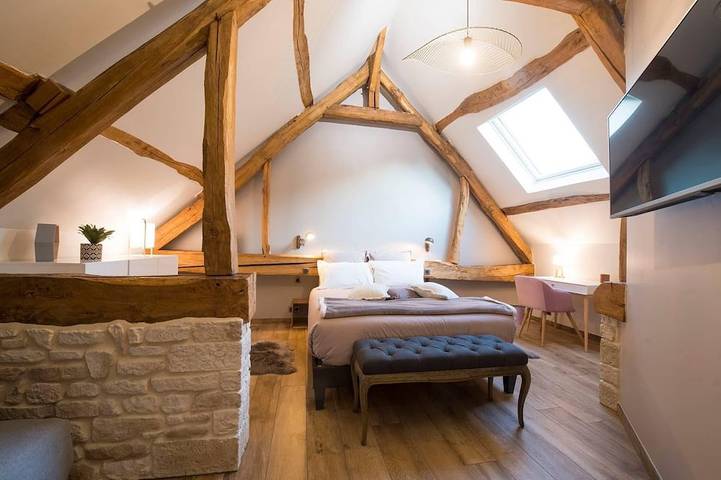 Location de vacances pour 6 personnes, avec terrasse et jacuzzi ainsi que jardin et sauna à Ménilles - 2