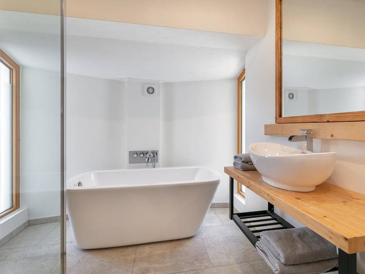 Ganze Wohnung, Große Ferienwohnung direkt am Skilift in Westendorf (Tirol), Kaisergebirge