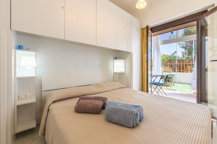 Holiday Home 'Casa Clà 2' with Private Terrace, Garden, and Air Conditioning in Crabonaxa/Villasimius, Villasimius