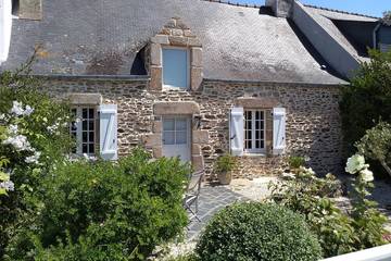 Gîte pour 6 personnes, avec terrasse et jardin, animaux acceptés dans Pénerf