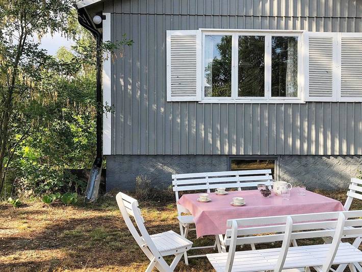 Hus för 4 Personer, med Terass och Trädgård på Östkusten