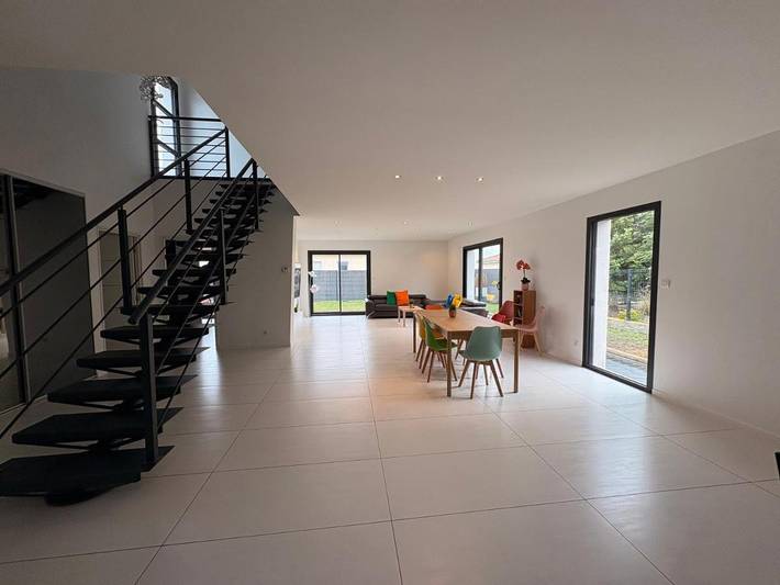 Location de vacances pour 7 personnes, avec terrasse à Aulnat - 4