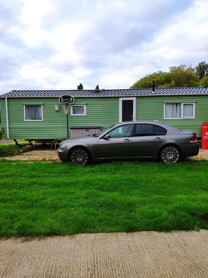 Caravan in Northampton, Northamptonshire