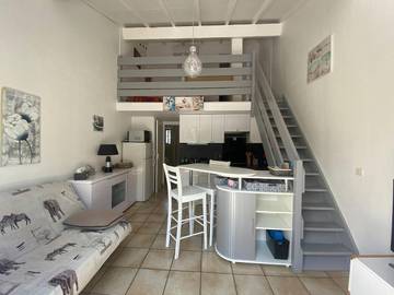 Gîte pour 4 personnes, avec terrasse et vue, animaux acceptés à Oignies