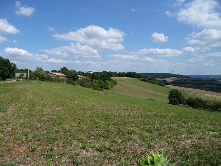 Gîte pour 11 personnes, avec Terrasse et Jardin à Bourran