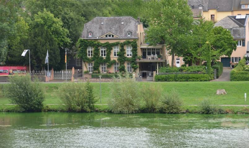 Ferienwohnung für 2 Personen, mit Terrasse und Garten in Neumagen-Dhron