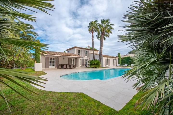 Villa voor 8 personen, with zwembad and tuin as well as whirlpool in Saint-Tropez