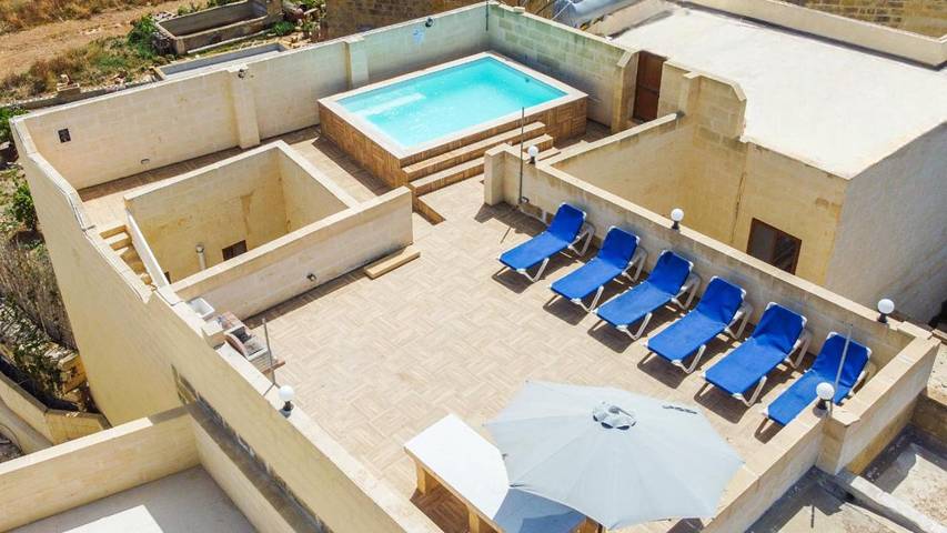 Location de vacances pour 19 personnes, avec vue ainsi que piscine et terrasse, animaux acceptés dans Sannat - 4