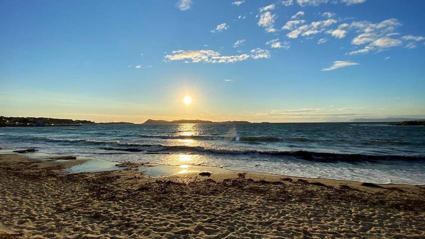 Location de vacances pour 2 personnes, avec vue et jardin dans Le Brusc - 2