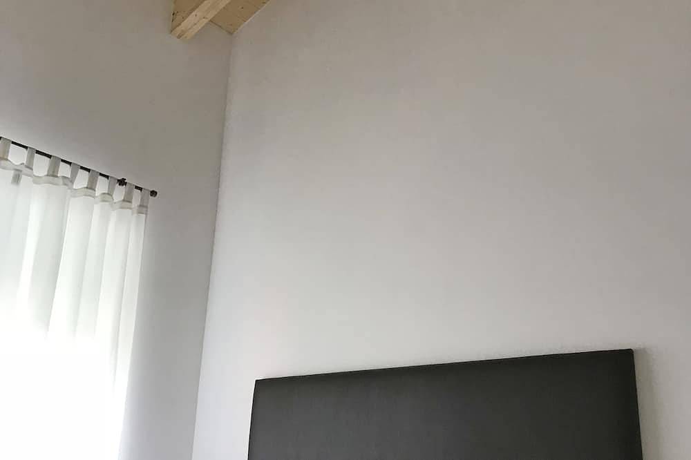 Penthouse With Terrace in Nago-Torbole, Garda Mountains