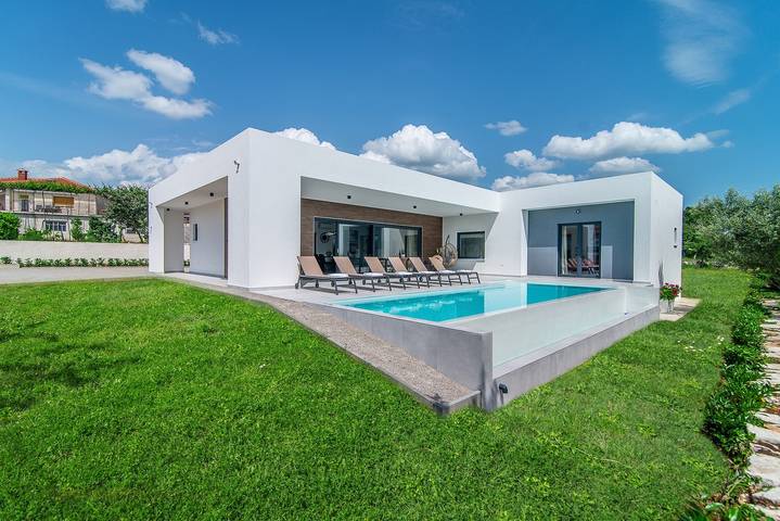 Villa für 6 Personen, mit Garten und Pool in Istrien - 2