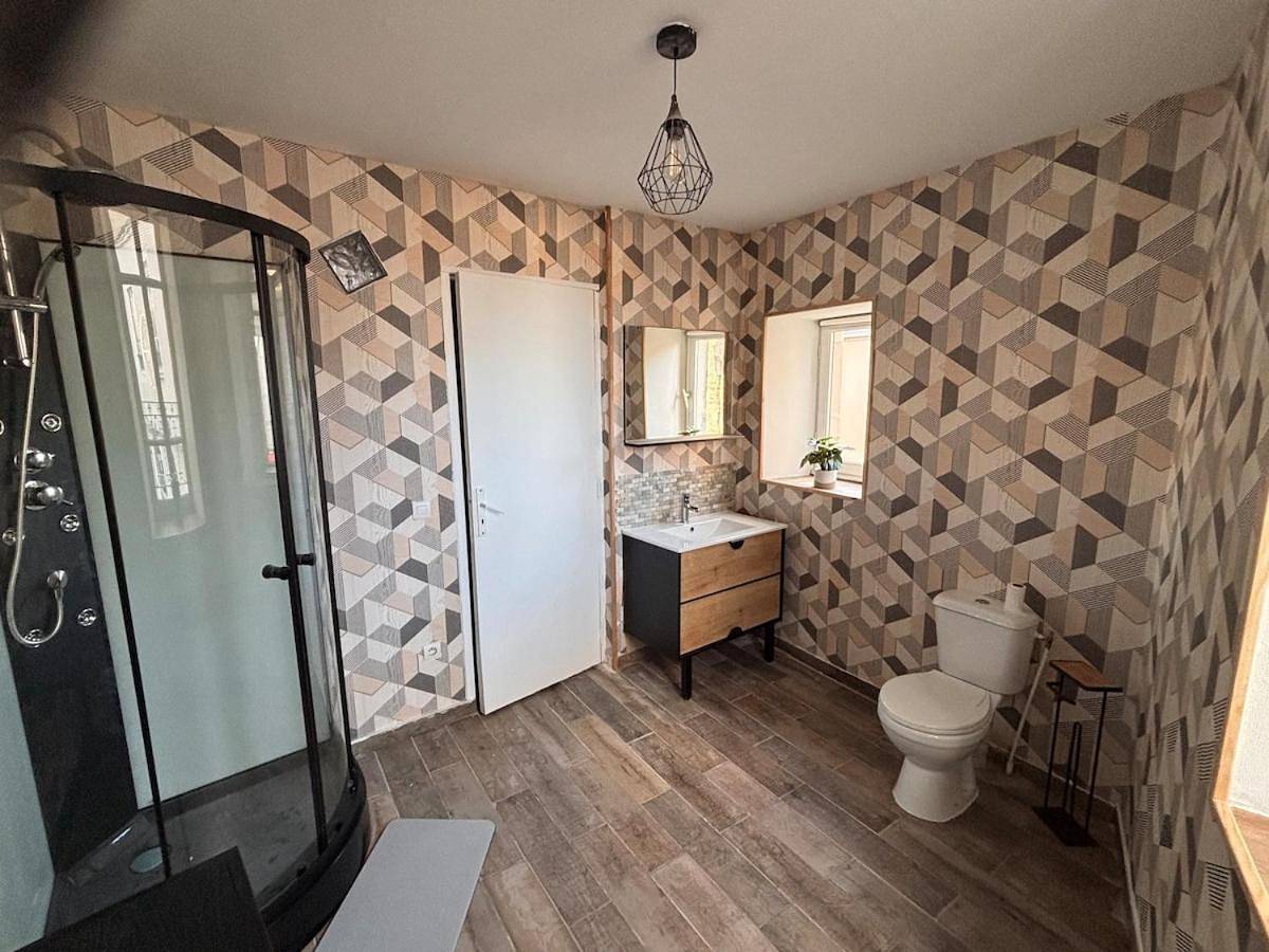 Appartement entier, Maison indépendante rénovée, Séjour détente assuré in Conlie, Sarthe