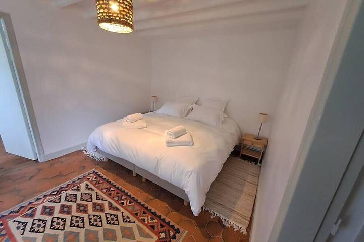 Location de vacances pour 12 personnes, avec jardin et balcon à Autheuil-Authouillet - 3