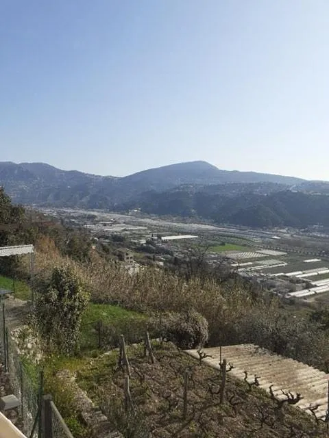 Apartamento de vacaciones para 5 personas, con vistas y jardín, Se admiten mascotas - 1