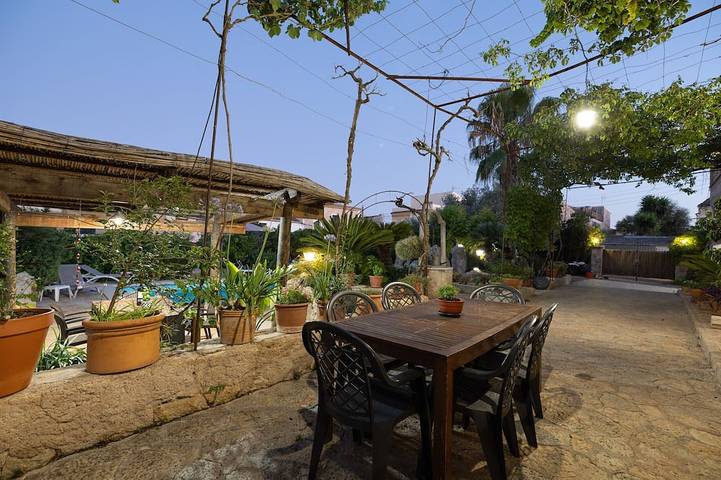 Chalet for 10 people, with garden and terrace - 1