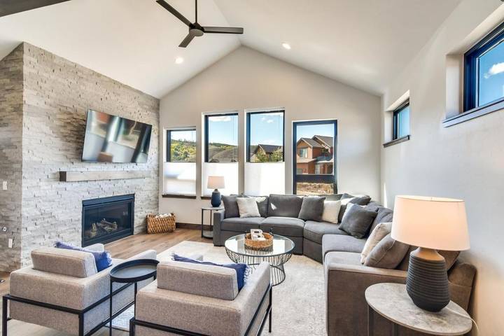 Location de vacances pour 14 personnes, avec jacuzzi à Granby