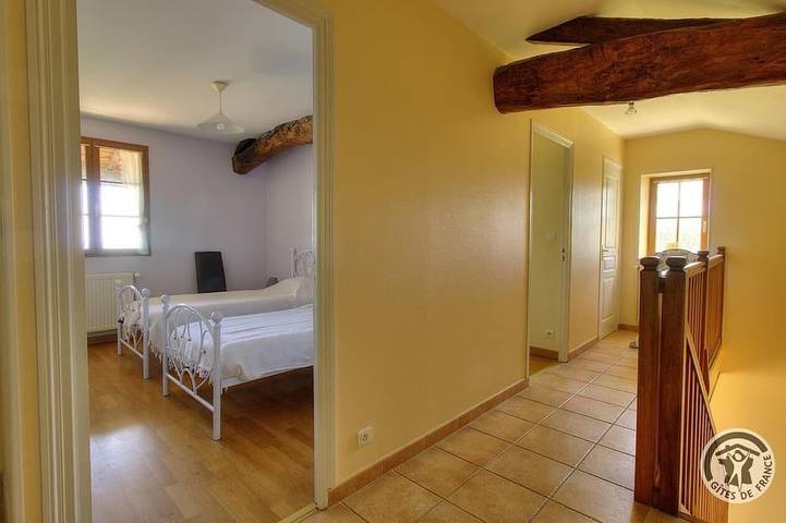 Location de vacances pour 8 personnes, avec jardin à Fleurie - 4