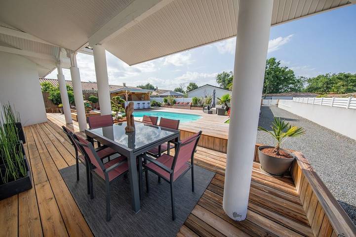 Villa pour 10 personnes, avec jardin, animaux acceptés - 1
