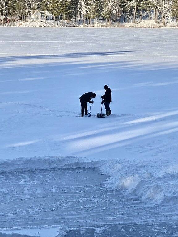 Lake house, Dock, 3 beds/3 full baths. Pet friendly! in Shapleigh, York County