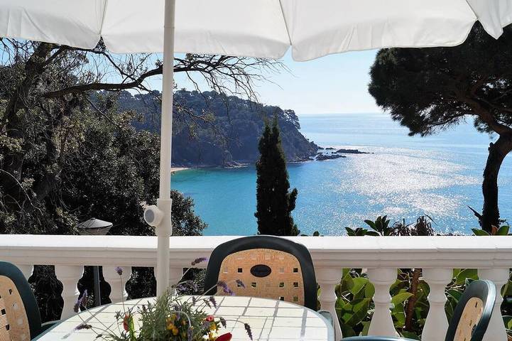 Villa pour 5 personnes, avec piscine et balcon, animaux acceptés - 1