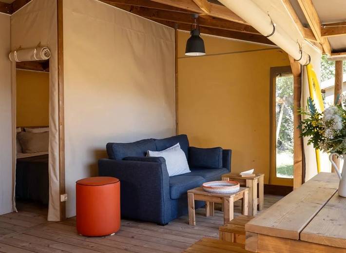Tente pour 6 personnes, avec jacuzzi et terrasse ainsi que bassin pour enfant et piscine, animaux acceptés en Vendée - 4
