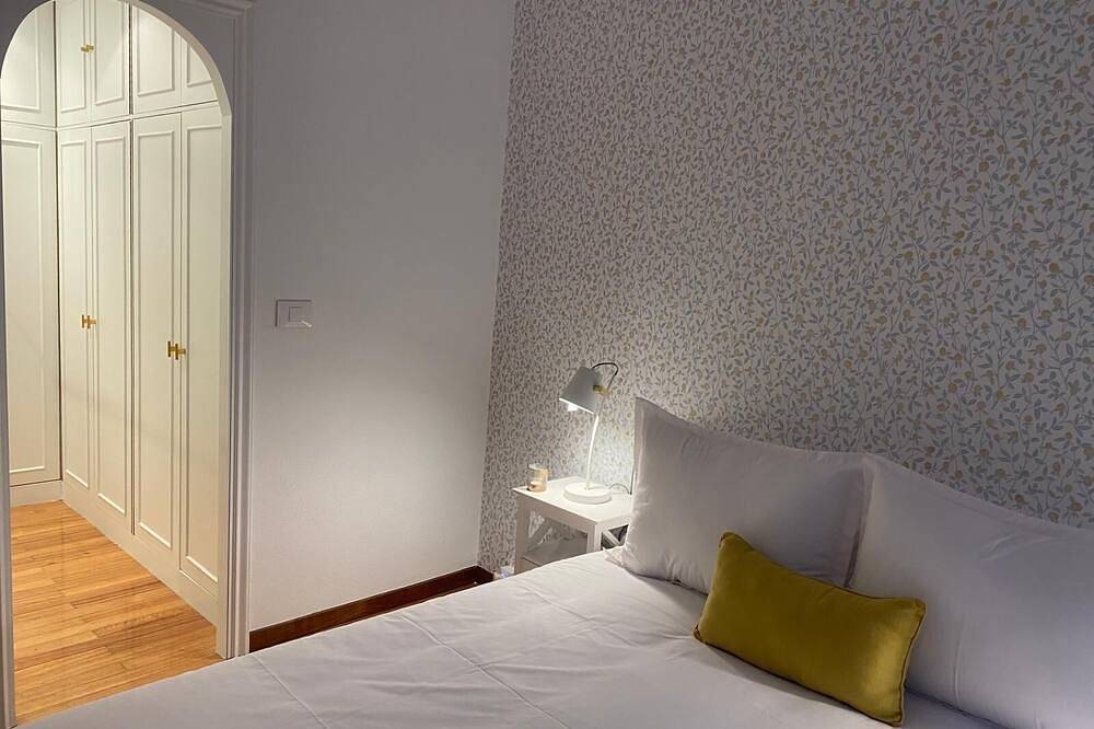 Entire apartment, City center, historic center in Betanzos, Galician Coast