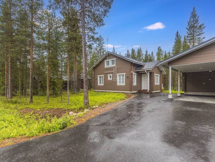 Log cabin for 10 people, with Terrace and Sauna in Levi