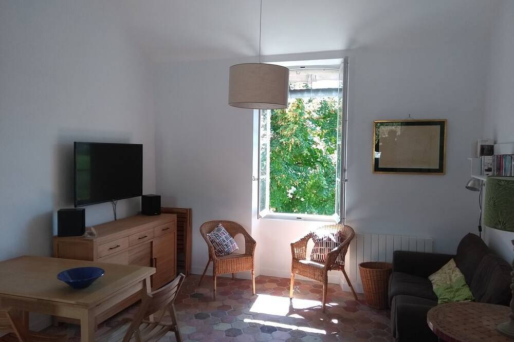 Ganze Wohnung, Independent apartment, - 4 people in Reillanne, Regionaler Naturpark Luberon