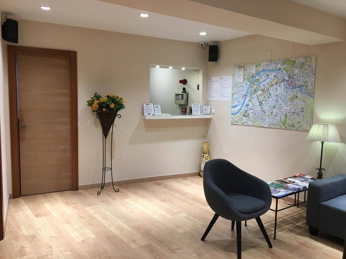 Standard Family Room in Spa-Balneario Jardines de Albia (Bilbao), Bilbao