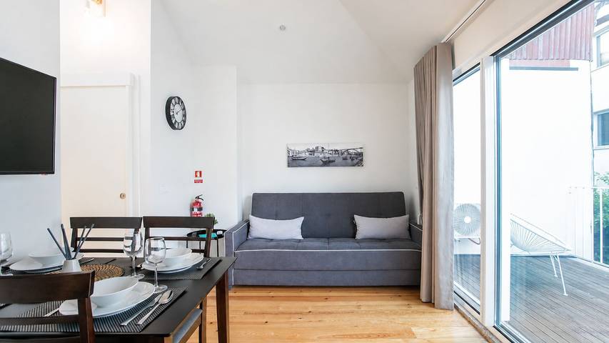 Appartamento intero, Appartamento vacanze per 2 persone con balcone in Santo Ildefonso, Distretto di Porto