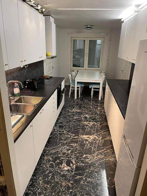 Appartement entier, Two-Bedroom Apartment in Västeras, Västmanland