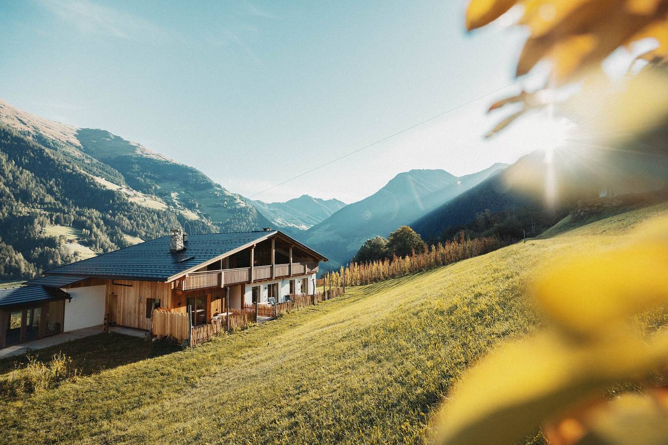 Entire apartment, Lagar holiday flat 'Struzer Michele' with private loggia and mountain view in St. Martin in Passeier, Passeiertal