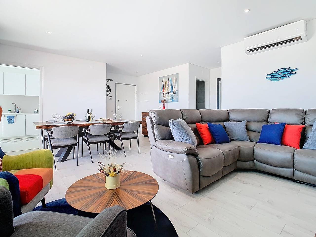 Apartment 'Casa Cegonha, Marina Village Olhão' with Mountain View, Wi-Fi and Air Conditioning