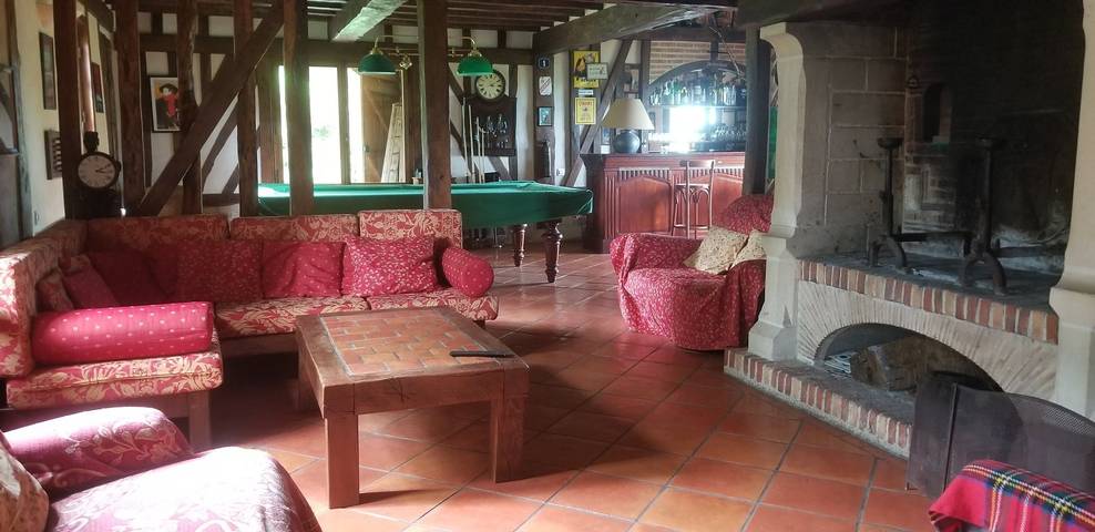 Gîte pour 12 personnes, avec terrasse et jardin, animaux acceptés dans l' Eure - 2