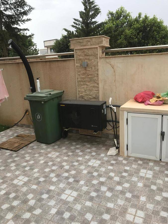 Location de vacances pour 7 personnes, avec piscine ainsi que terrasse et jacuzzi à Ras El Ma - 4